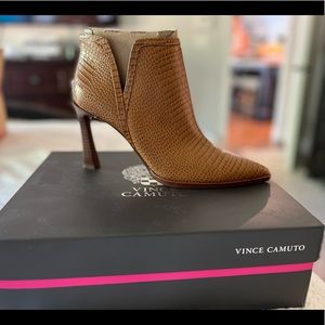 Brand new Vince Camuto booties